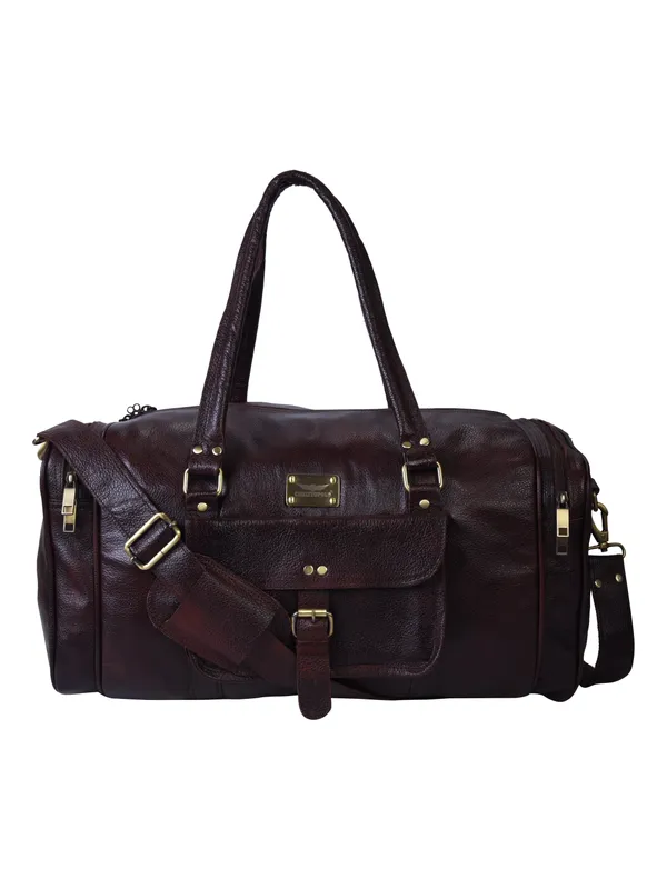 https://d1311wbk6unapo.cloudfront.net/NushopCatalogue/tr:f-webp,w-600,fo-auto/Duffel Bags_1680691042748_w8slr42fe3lqejk.jpg__Christopolo